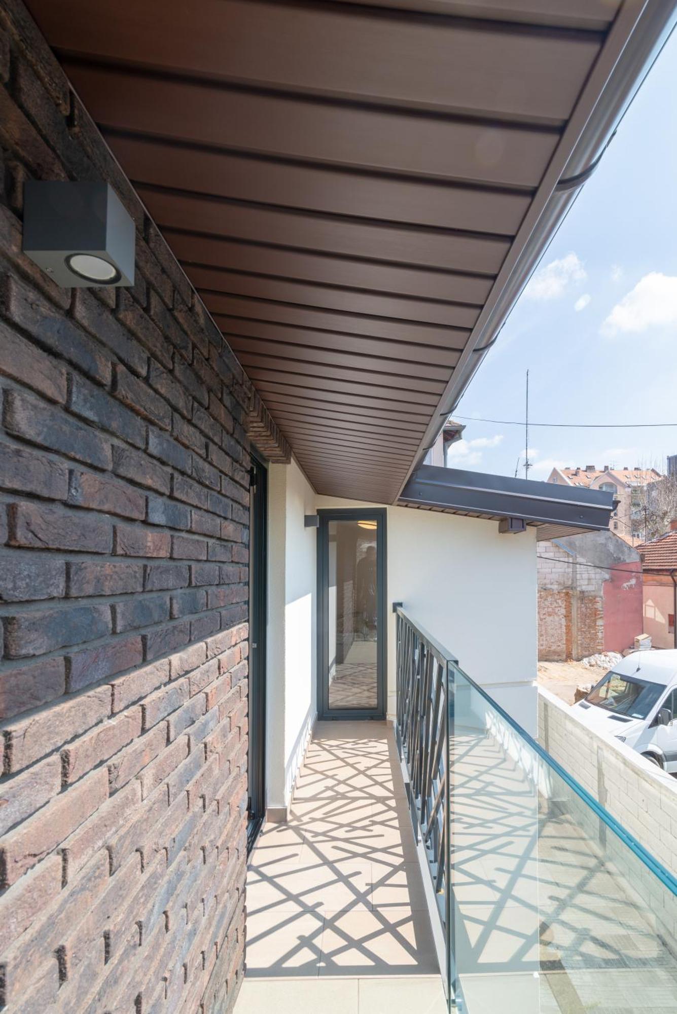Central Point Valjevo Exterior photo