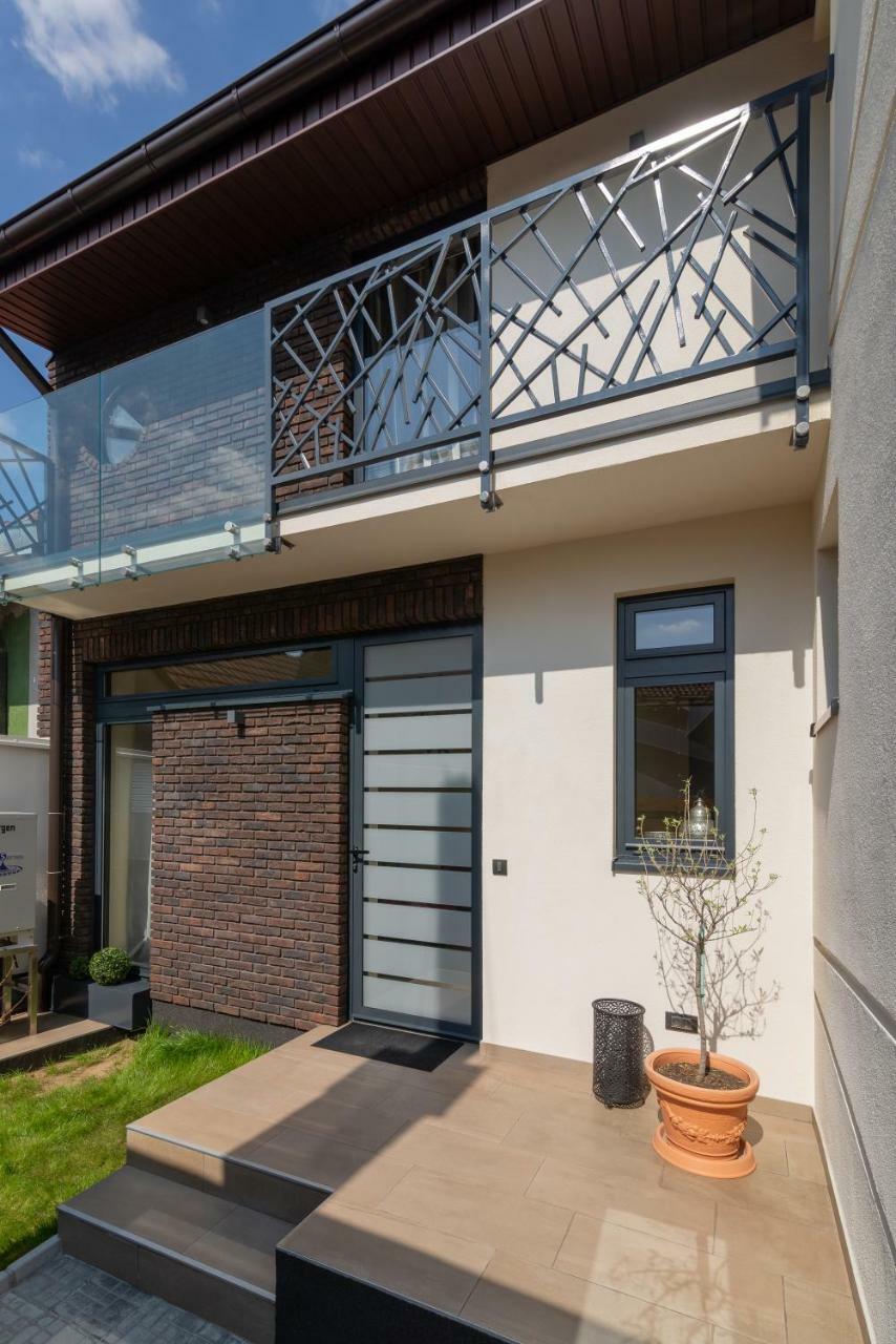 Central Point Valjevo Exterior photo